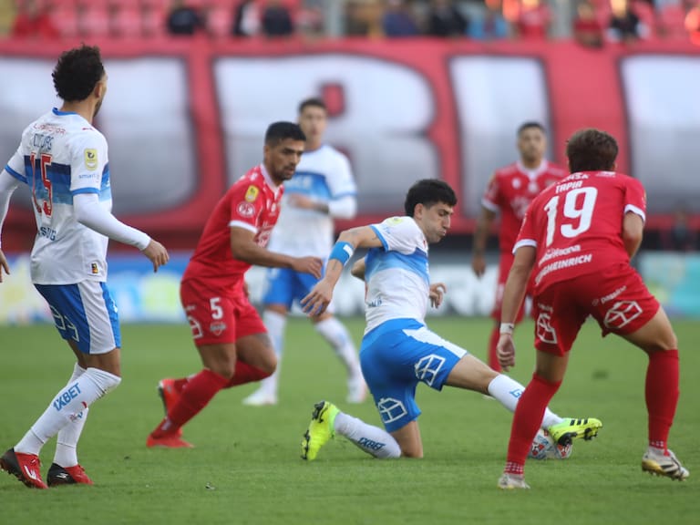“Esperábamos un poquito más...”: La sorpresa del DT de Ñublense por el opaco partido de la UC en Chillán