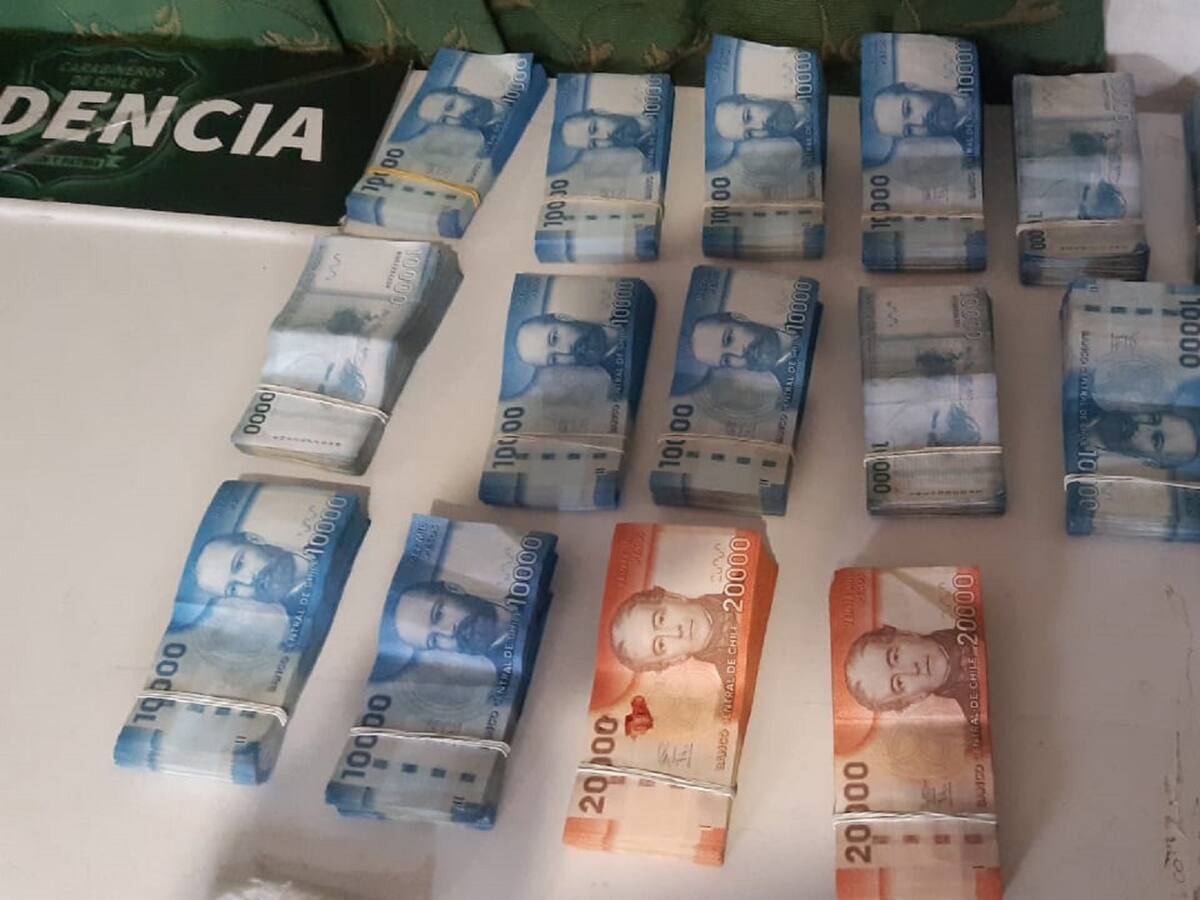 Curicó: Este viernes formalizarán a sujetos que le robaron $18 millones a una persona tras salir de un banco