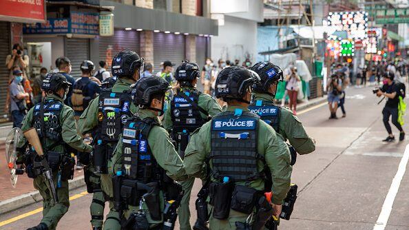 Policía de Hong Kong arrestó a niña de 12 años