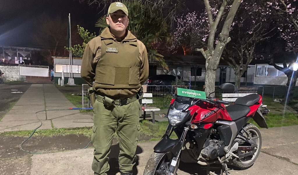 Detienen a sujeto que intentó vender moto a su dueño
