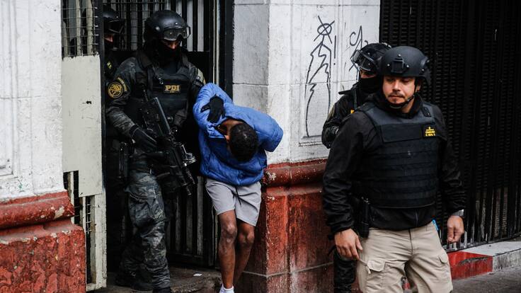 Operativo policial desbarata 10 puntos de venta de droga en Antofagasta: 13 personas son detenidas
