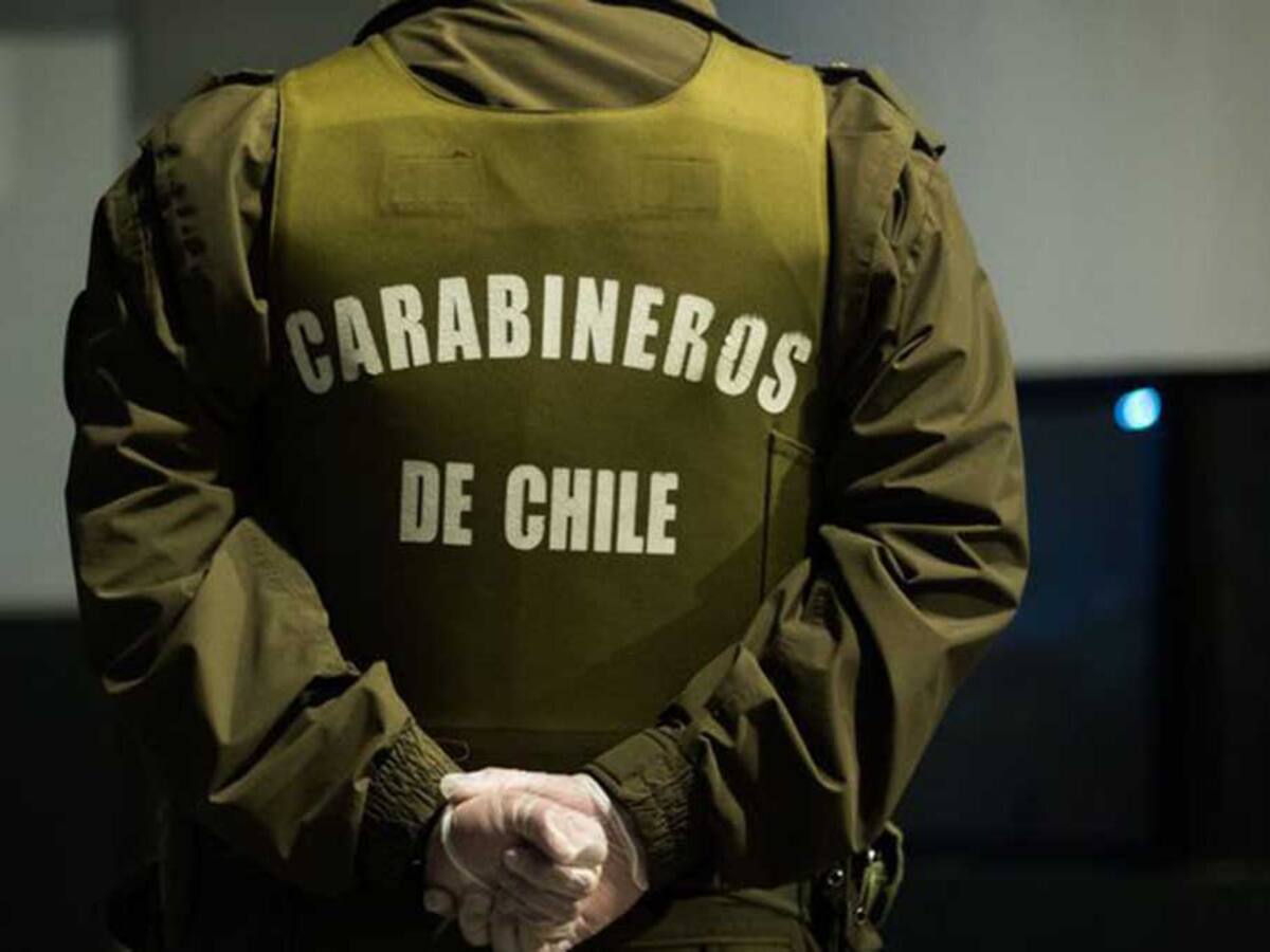 Segunda vuelta 2021: detenida una vocal de mesa que golpeó a su pareja afuera de un liceo