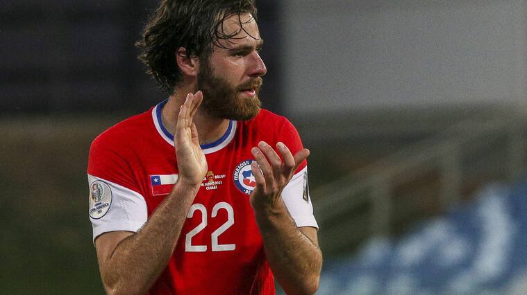 Ben Brereton alenta a Inglaterra durante la final de la Eurocopa