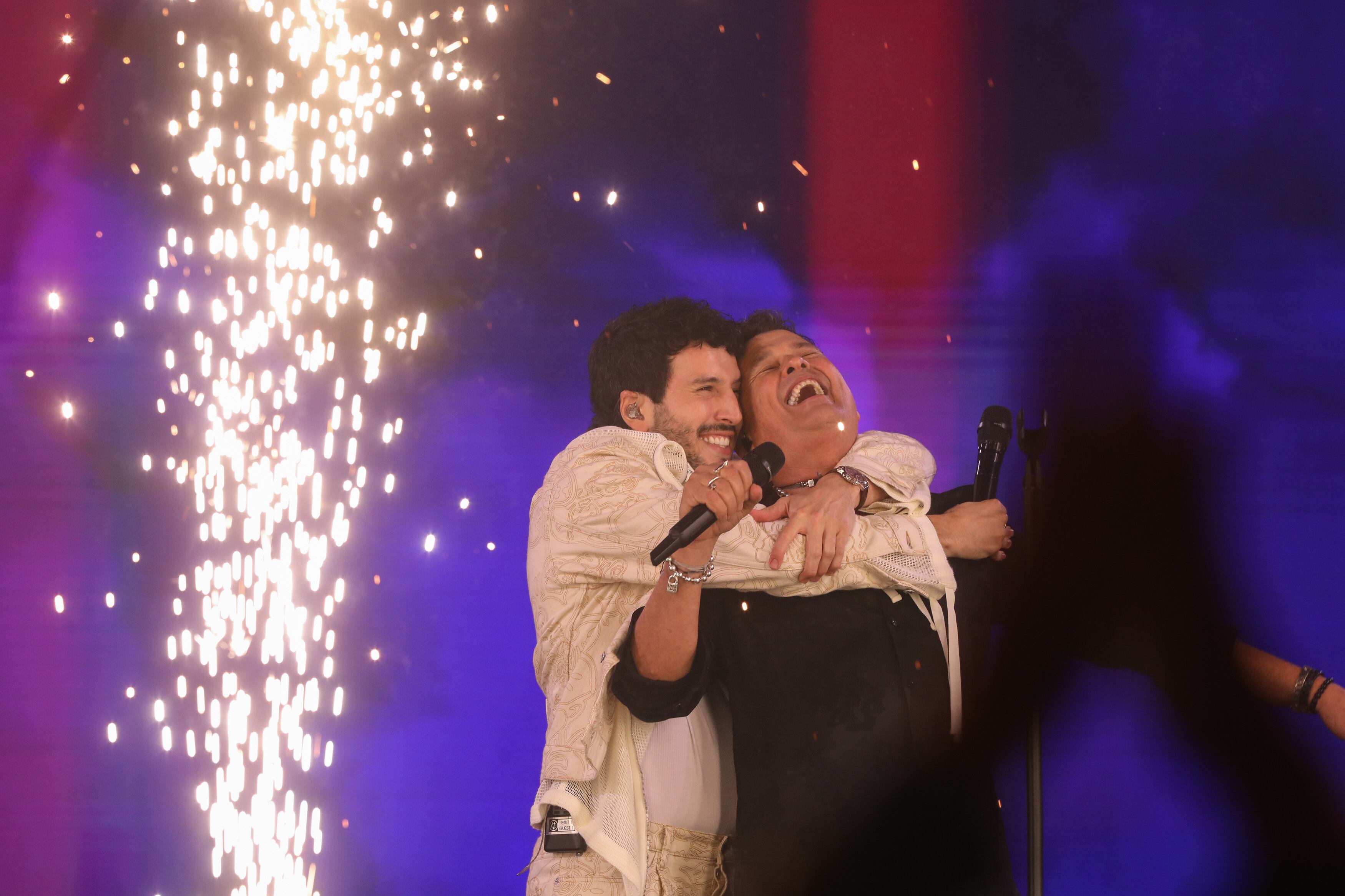 26 DE FEBRERO DE 2025 / VIÑA DEL MAR
Carlos Vives junto a Sebastián Yatra se presenta durante la Tercera Noche del 64 Festival Internacional de la Canción Viña 2025 en la Quinta Vergara
FOTO: DIEGO MARTIN/AGENCIAUNO