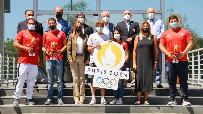 Diez deportistas chilenos recibieron becas para preparar su clasificación a los Juegos Olímpicos de París 2024