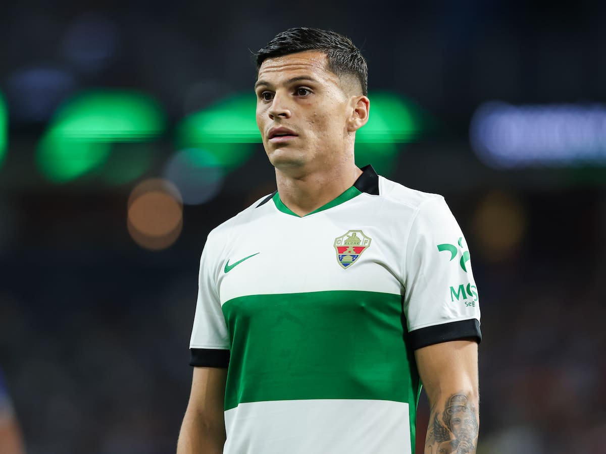 Entrenador del Elche le da a Lucas Cepeda su primer disgusto de la temporada