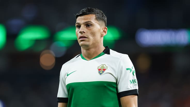Entrenador del Elche le da a Lucas Cepeda su primer disgusto de la temporada