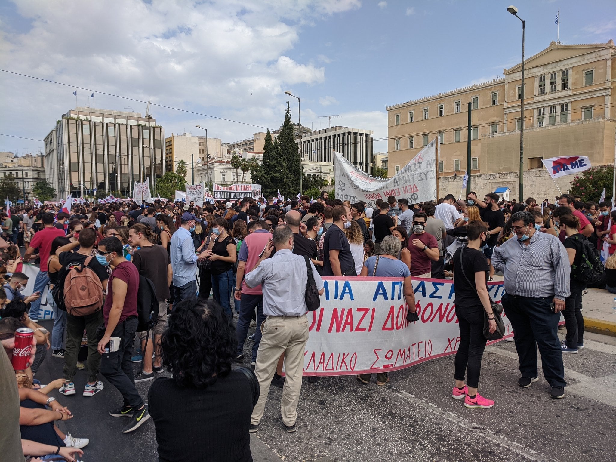 Protesta ante los tribunales griegos