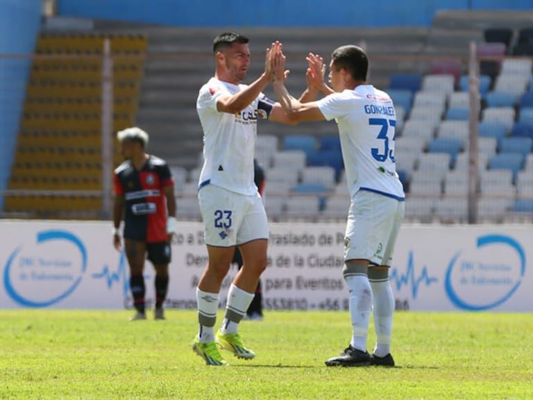 Deportes Santa Cruz oficializó a su nuevo entrenador para el resto de la temporada 2025