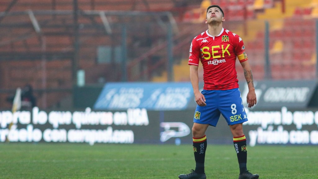 Victor Felipe Méndez es convocado de última hora a la Roja para la gira por Asia