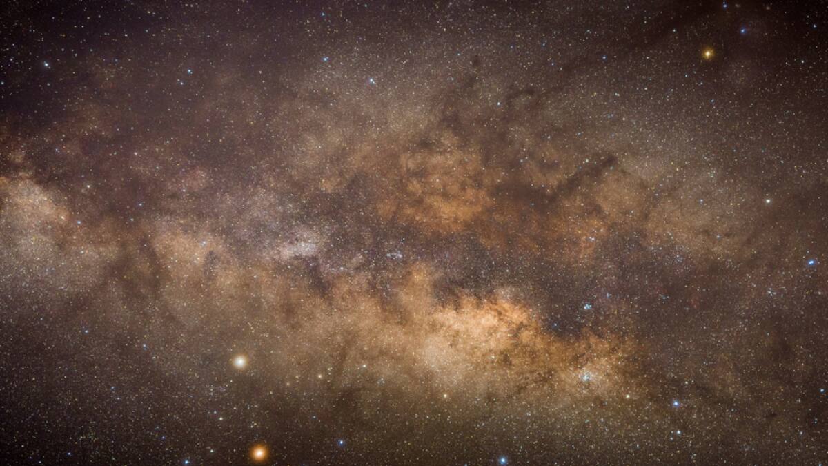 Histórico hallazgo revela el origen de las estrellas masivas con participación clave de un chileno