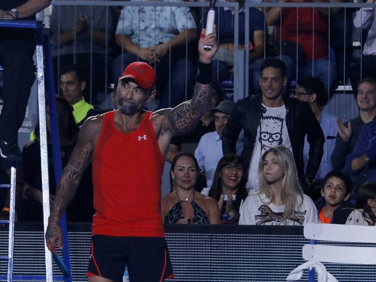 Marcelo Ríos ya afina en Santiago sus golpes para la exhibición con Alex Corretja