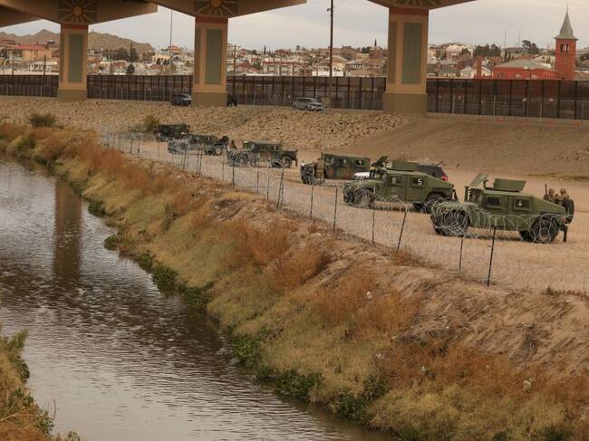 Guardia Nacional de EEUU vigila la frontera en Texas