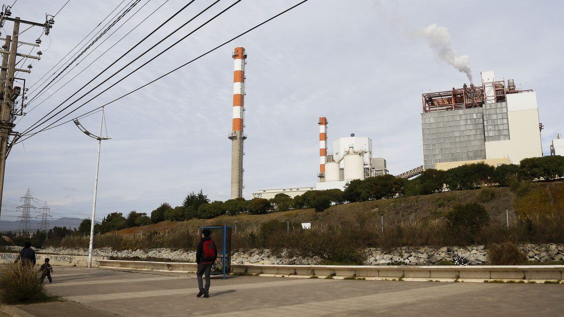 31 DE JULIO DE 2019/PUCHUNCAVIImagenes tematicas del cordon industrial de Quintero, Puchuncavi y Ventanas.
Esta semana, se registraron altos niveles de contaminacion en el ambiente, por lo que la Intendencia regional decretó emergencia ambiental, prohibiendo las actividades fisicas en colegios de la zona.
FOTO: LEONARDO RUBILAR CHANDIA/AGENCIAUNO