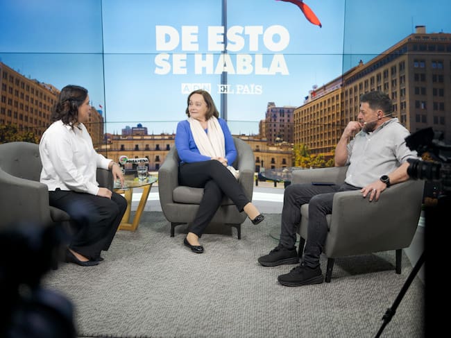 Rocío Montes (El País), Marta Lagos, Rafael Cavada (ADN)
