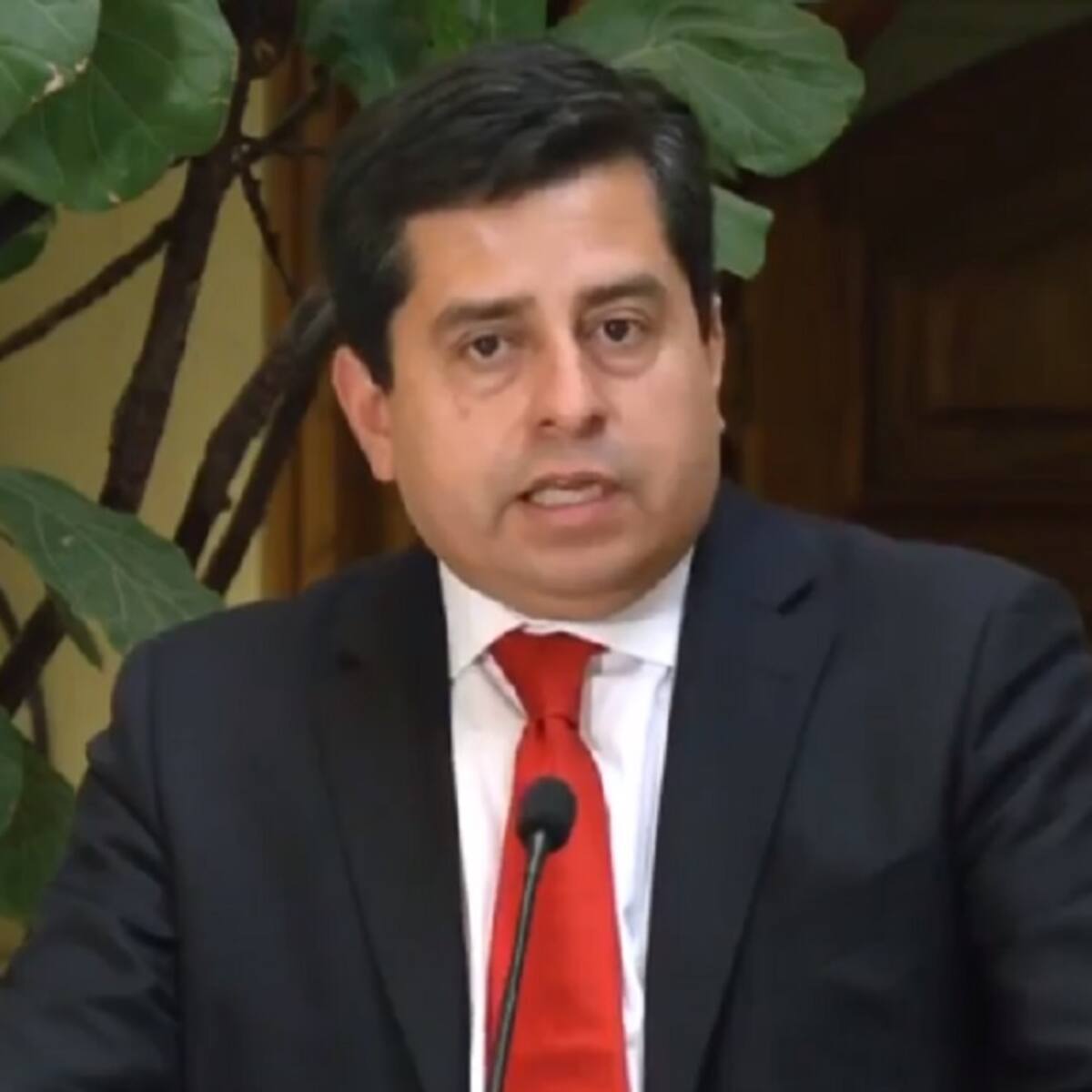 Senador Pedro Araya confirma voto a favor de compensación municipal tras diálogo con el Ejecutivo