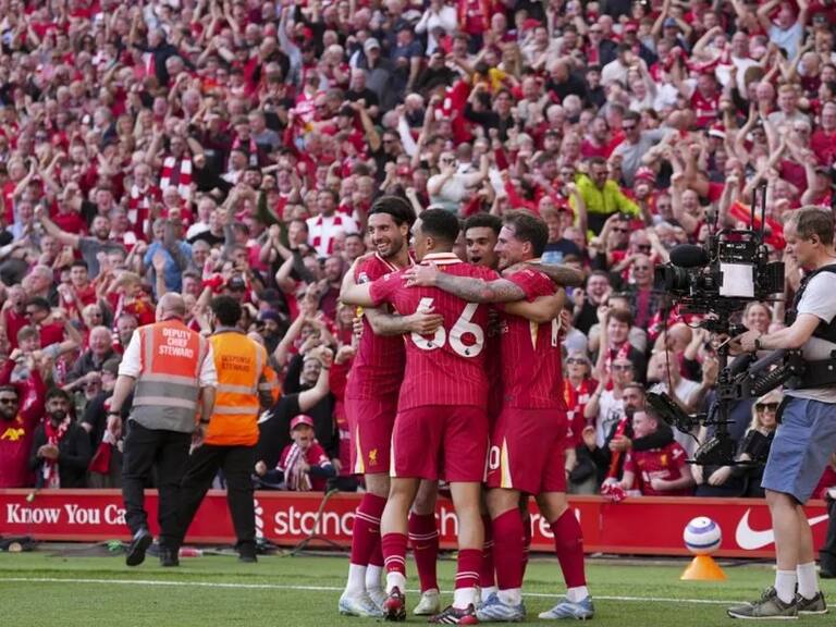 Dominio absoluto: Liverpool masacra al Tottenham en Anfield y se convierte en el flamante campeón de la Premier League 2024-25