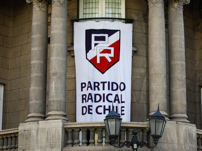 Partido Radical recurrirá al Tricel para frenar su disolución ordenada por el Servel
