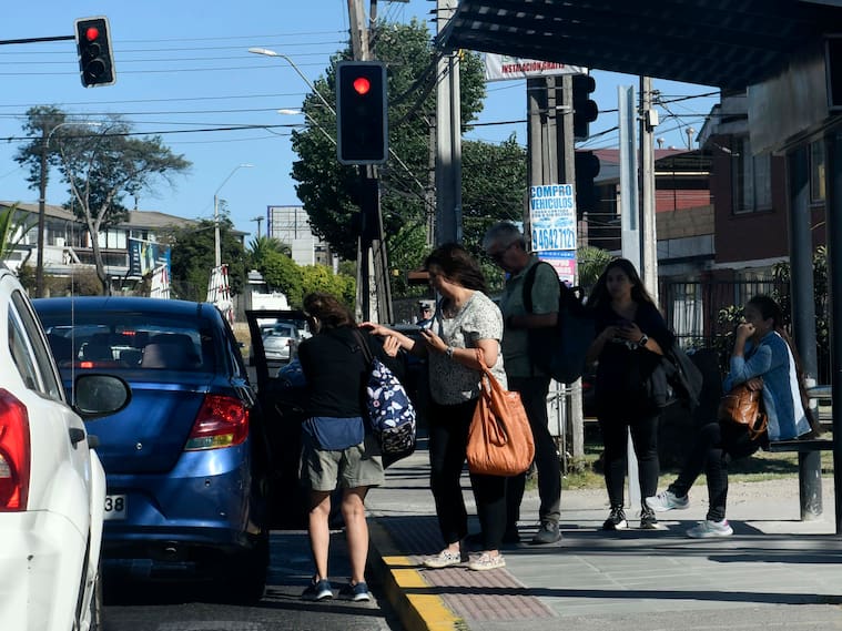 Paro de micros en Gran Valparaíso: Quilpué opera solo al 14% y se refuerzan servicios de emergencia