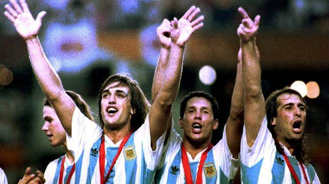 From left, Argentine soccer players Gabriel Batistuta, Diego Simeone, and Leo Rodriguez celebrate their victory 04 July 1993 after they defeated Mexico 2-1 to win the final match of the Copa America soccer championship, in Guayaquil, Ecuador. (Photo by Timothy A. CLARY / AFP) (Photo credit should read TIMOTHY A. CLARY/AFP via Getty Images)
