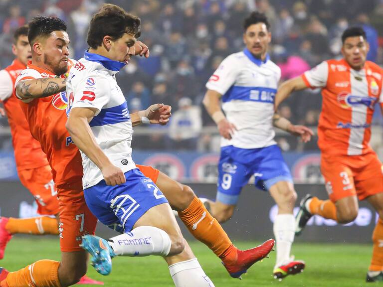 FINAL | La UC derrota en la agonía a Cobresal por la fecha 20 del Campeonato Nacional