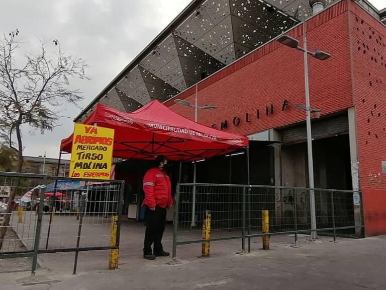 Mujer recibe disparo en la cabeza frente al mercado Tirso de Molina: sujetos atacaron desde un scooter