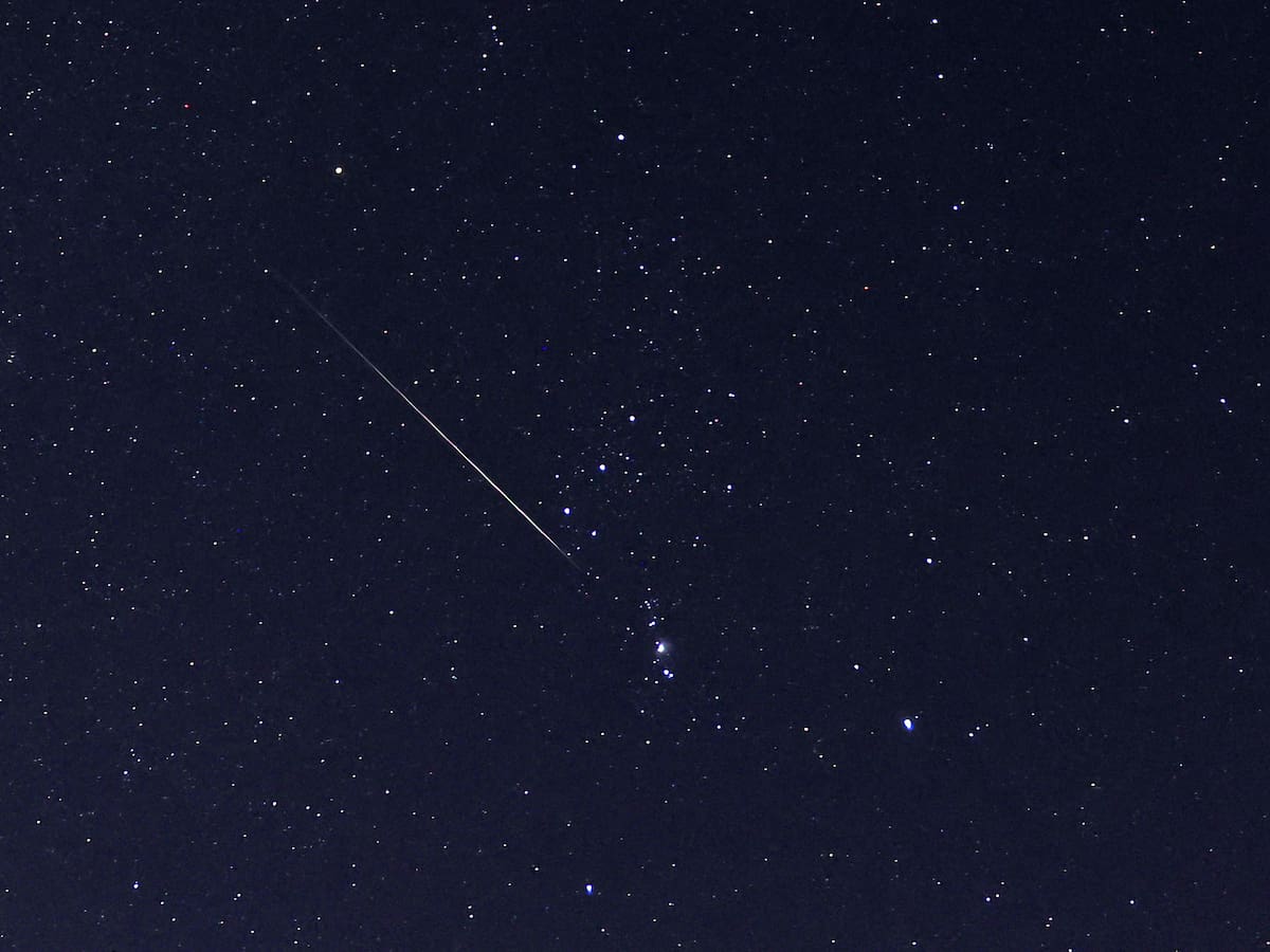 Lluvia de meteoros Líridas alcanzará su peak en Chile: mejor horario, dónde y cómo verla