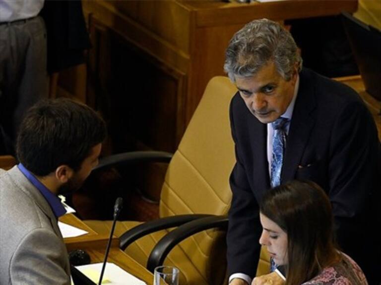 Maite Orsini sufre descompensación en plena sesión del Congreso