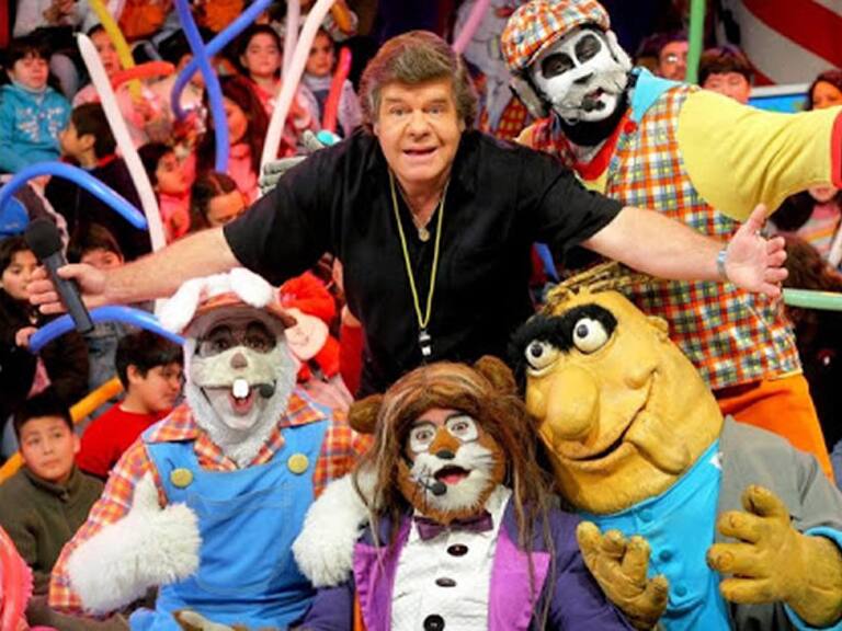 Ministro Paris recordó a Marcelo y Epidemia de Cachureos