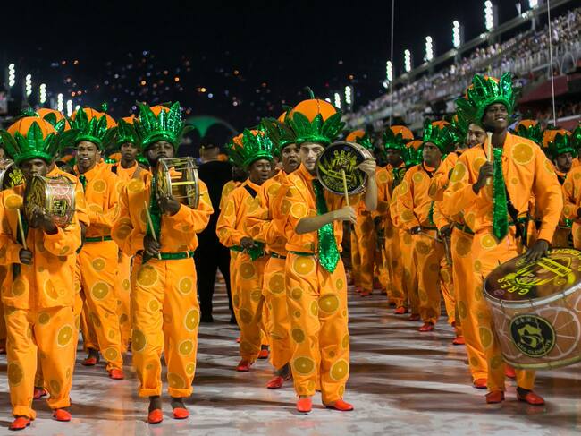 La escuela de samba Sao Clemente en el carnaval de Río de Janeiro 2020