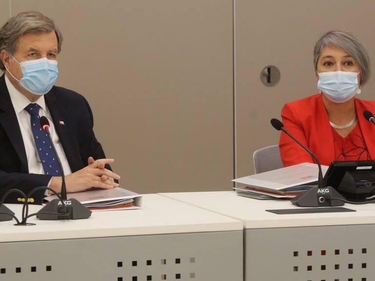 22 de FEBRERO de 2022/ SANTIAGO Jeannette Jara llega al Ministerio del Trabajo para reunirse con Patricio Melero para realizar la reunión de coordinación para el cambio de mando
FOTO: DIEGO MARTIN/AGENCIAUNO