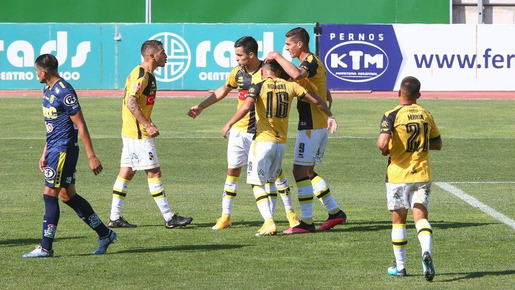 10 DE MAYO DE 2021/VALPARAISOLeandro Garate en festejo de un gol y el 1-0 , durante el partido valido por la fecha 5 del Campeonato Nacional de Primera B 2021, entre Coquimbo Unido y Universidad de Concepcion, disputado en el Estadio Bicentenario Elias Figueroa Brander de Valparaiso.
FOTO: JORGE DIAZ HONORATO/AGENCIAUNO
