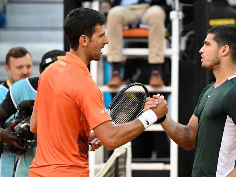 Novak Djokovic, Carlos Alcaraz y Stefanos Tsitsipas arrasaron este domingo y se metieron de lleno en los cuartos de Roland Garros