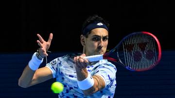 Alejandro Tabilo se suma a Jarry en la segunda ronda de París-Bercy tras remontar ante Nuno Borges