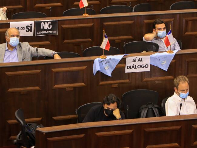 15 de Marzo 2022/SANTIAGOLa sesión N° 68 del pleno de la Convención Constitucional es llevada a cabo en el hemiciclo del ex congreso y salas aledañas.FOTO: LUKAS SOLIS/AGENCIAUNO