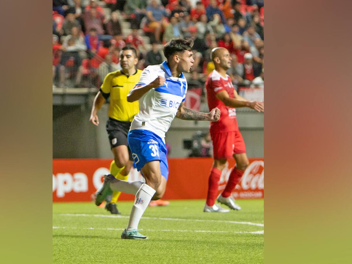 “Ojalá esto lo pueda catapultar a un llamado para el Mundial Sub 20″: Jorge “Coke” Contreras alaba el estreno goleador en la UC de su sobrino