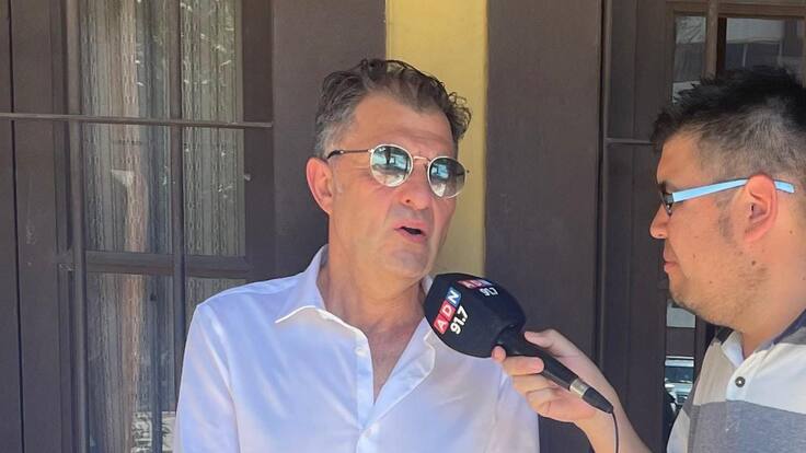 Aníbal Mosa en el velorio de Jorge Toro