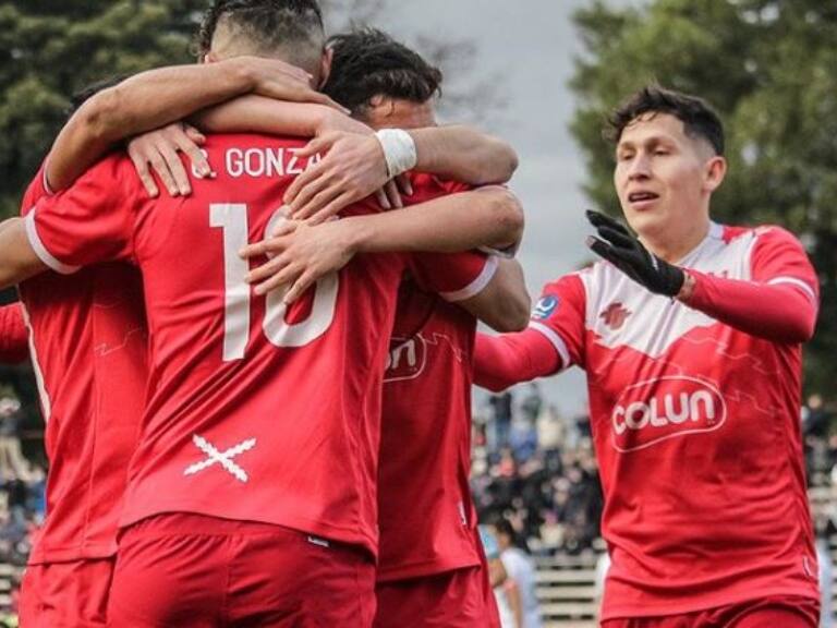 Deportes Valdivia otorga acceso gratuito al estadio a hinchas discapacitados