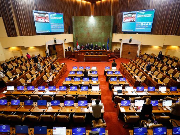 02 DE JULIO DE 2020/VALPARAISOVista general de la sesion de la Camara de Diputados, en medio de un minuto de silencio por la muerte de Angela Jeria, madre de la ex-presidenta Michelle Bachelet.
FOTO: LEONARDO RUBILAR CHANDIA/AGENCIAUNO