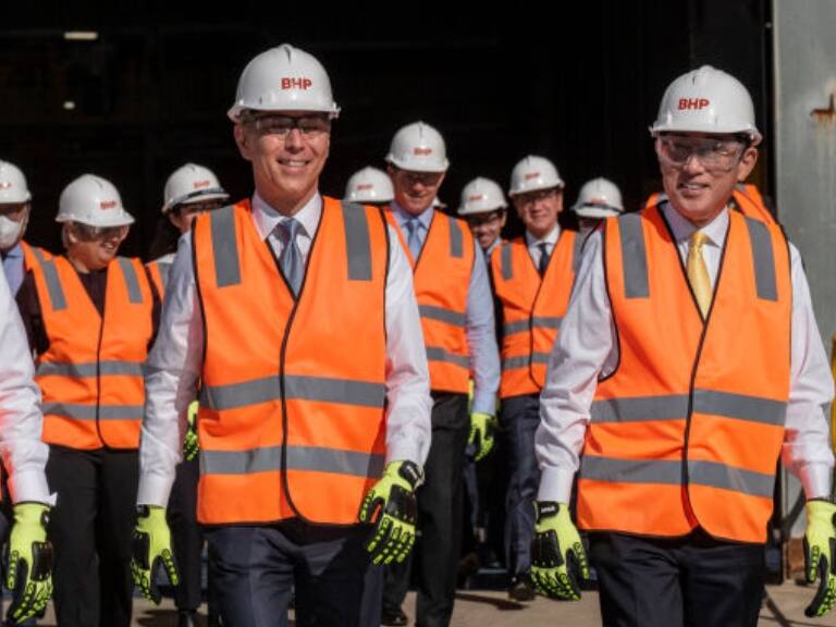 CEO global de la minera BHP valora royalty minero por lograr «un equilibrio entre las necesidades públicas» y «la competitividad de la industria»