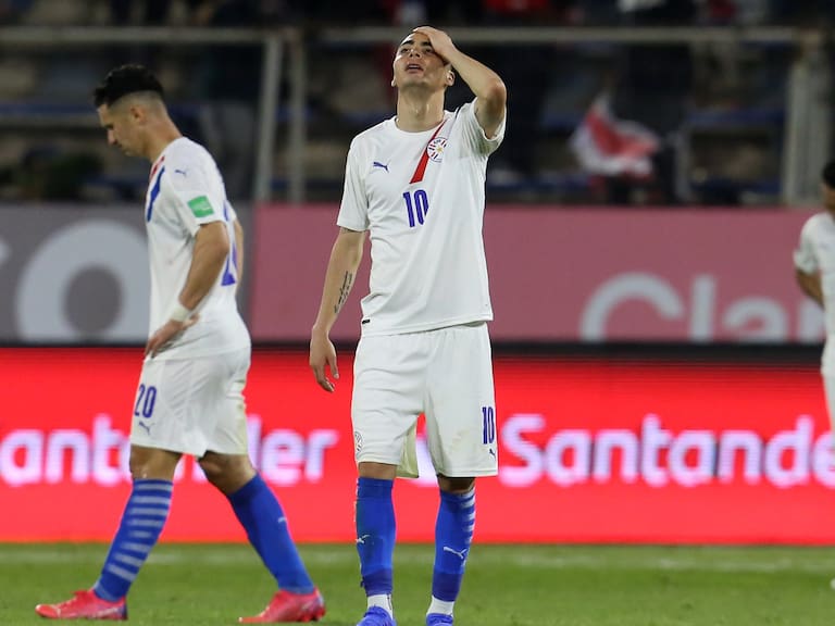 «Un Paraguay mezquino fracasa en Santiago»: Prensa paraguaya estalló contra la selección de Eduardo Berrizo