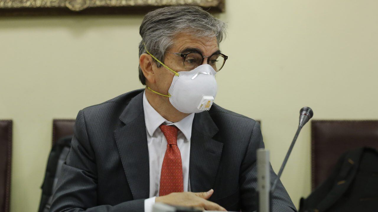 20 DE ABRIL DE 2020/VALPARAISOEl presidente del Banco Central, Mario Marcel, durante la comision de Hacienda del Senado, en donde se discute el proyecto de reforma constitucional que autoriza al Banco Central para obtener, otorgar y financiar créditos al Estado y a entidades públicas o privadas.
FOTO: LEONARDO RUBILAR CHANDIA/AGENCIAUNO