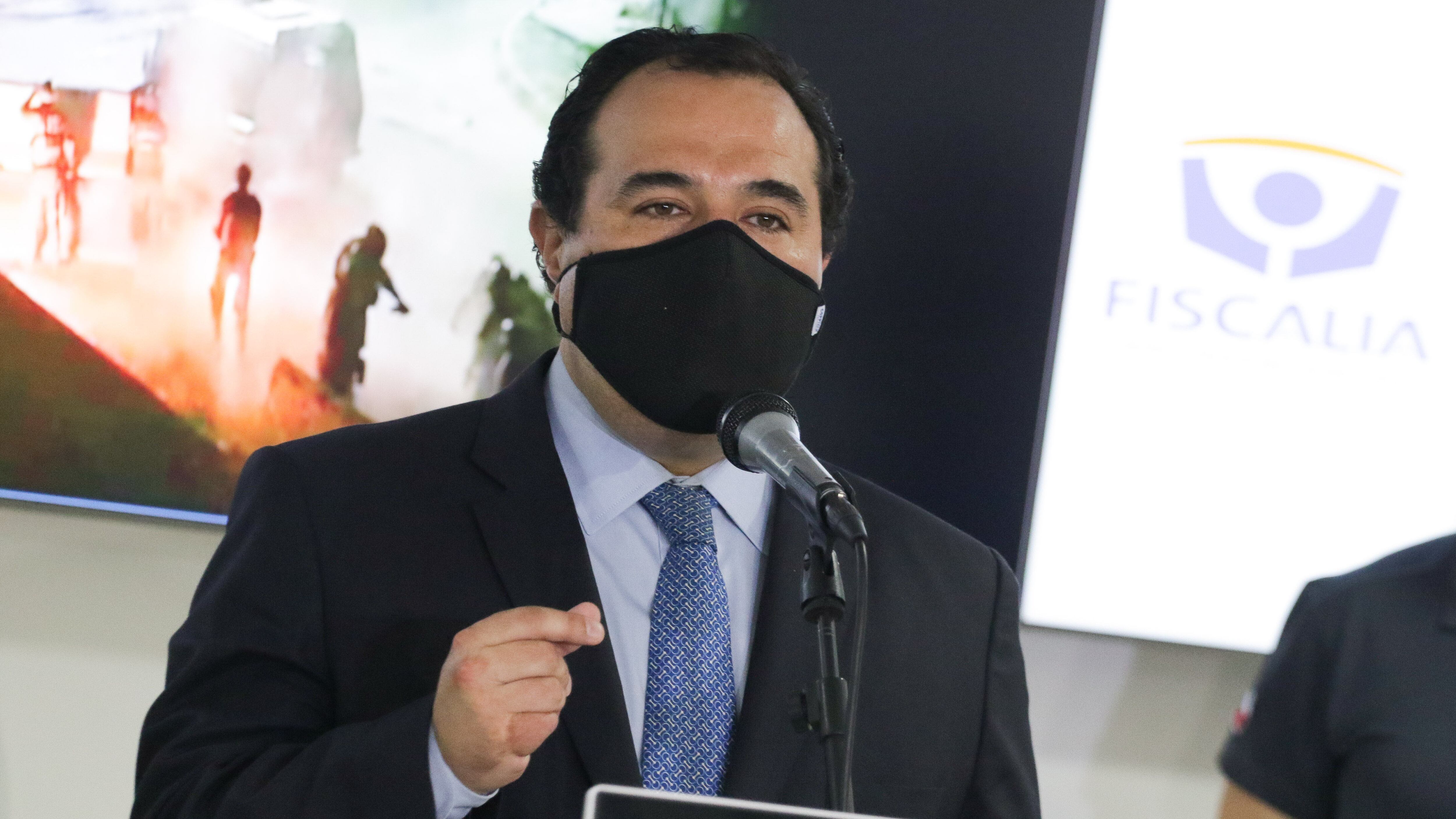 15 de octubre de 2020/SANTIAGOAutoridades se refirieron a allanamientos realizados por carabineros esta mañana en domicilios de sujetod que supuestamente habrían atacado la subcomiseria de Peñalolén el pasado lunes. En la imagen el subsecretario del interior Francisco Galli
FOTO: FRANCISCO CASTILLO/AGENCIAUNO