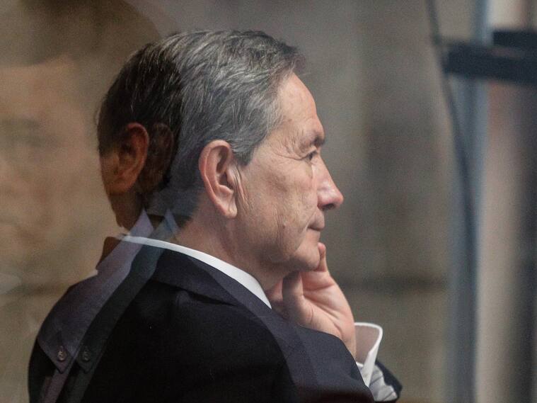 16 DE ABRIL DE 2025 / SANTIAGO
El Ex Alcalde de San Ramón, Miguel Ángel Aguilera enfrenta el Juicio Oral en su contra por enriquecimiento ilícito, cohecho pasivo y lavado de activos desde el centro de justicia
FOTO: DIEGO MARTIN / AGENCIAUNO