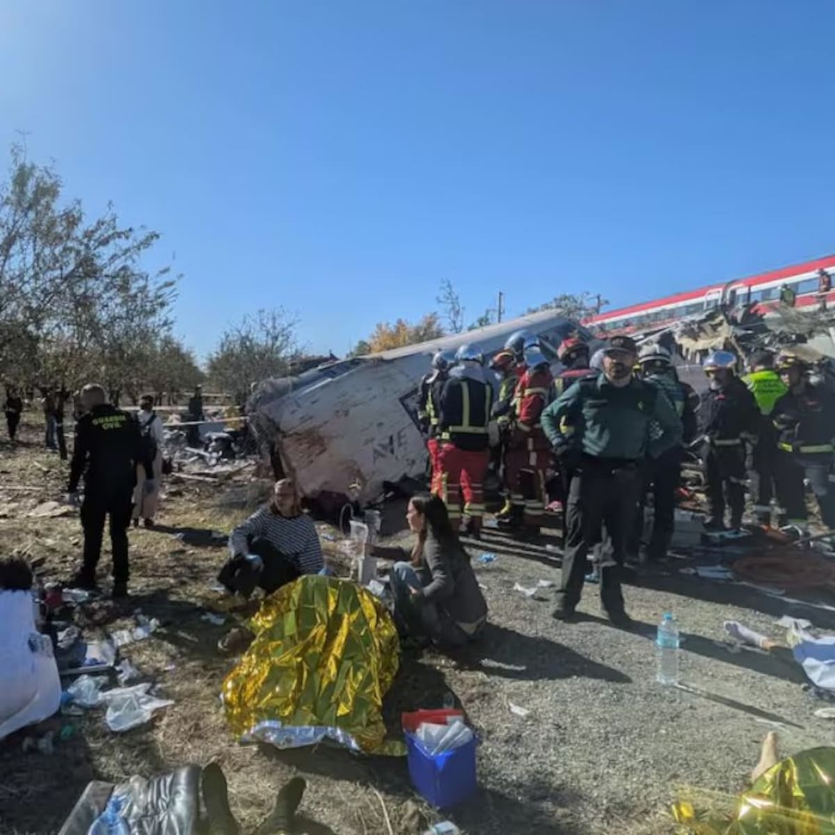 Tragedia ferroviaria en España: al menos 30 muertos tras choque de trenes en Toledo