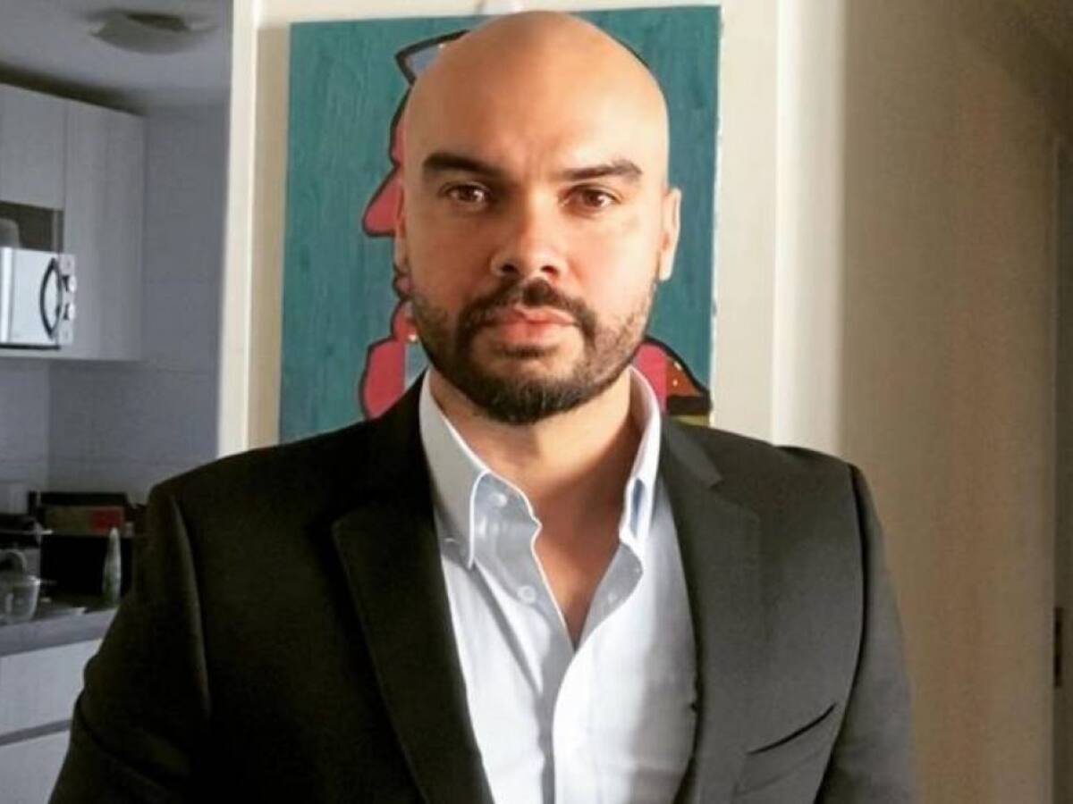 Rogerio de Mekano le respondió duramente a seguidor que lo trató de viejo