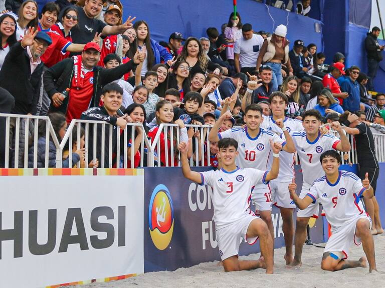 Chile arrasa ante Ecuador y se mete de lleno en las semifinales del Sudamericano Sub 20 de Fútbol Playa