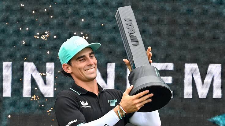 Joaquín Niemann vuelve a brillar en Singapur y obtiene su segundo título del año en el LIV Golf