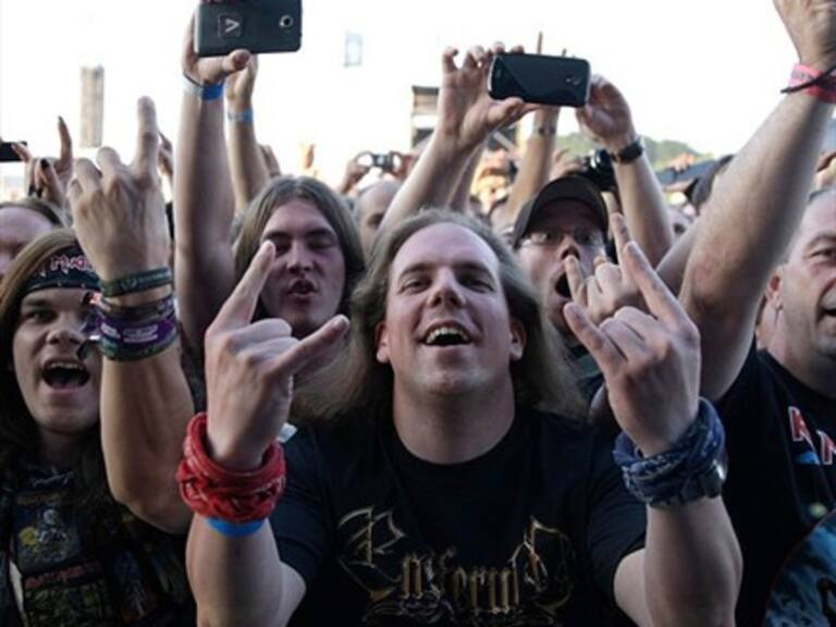 La pizarra de Danilovich: Junto a Bomboyev en el taxi de Iron Maiden