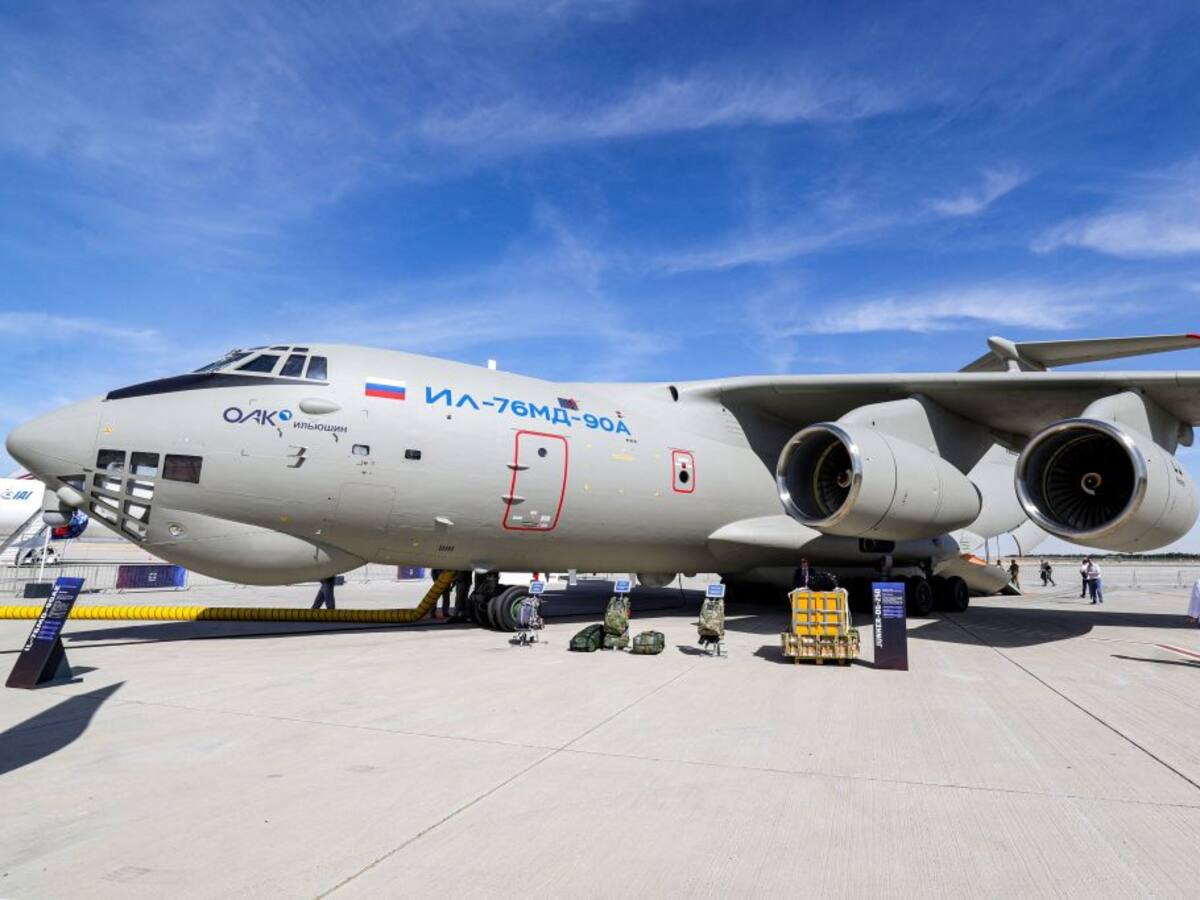 Ucrania reconoce derribo del avión militar de Rusia en el que murieron 74 personas